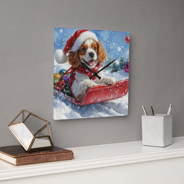 Horloge Carrée Cavalier King Charles Spaniel Chien Sledge Noël (Bureau)