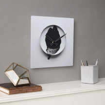 C'est l'heure du café à l'horloge