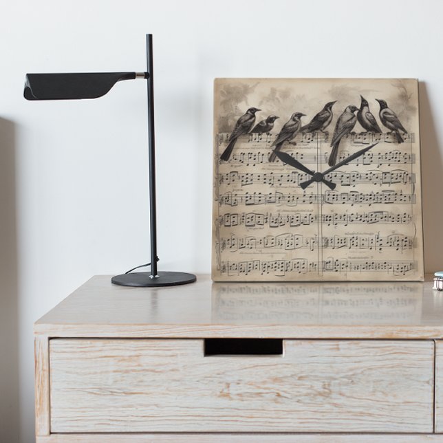 Horloge Carrée chant d'oiseaux assis sur une composition musicale (Créateur téléchargé)