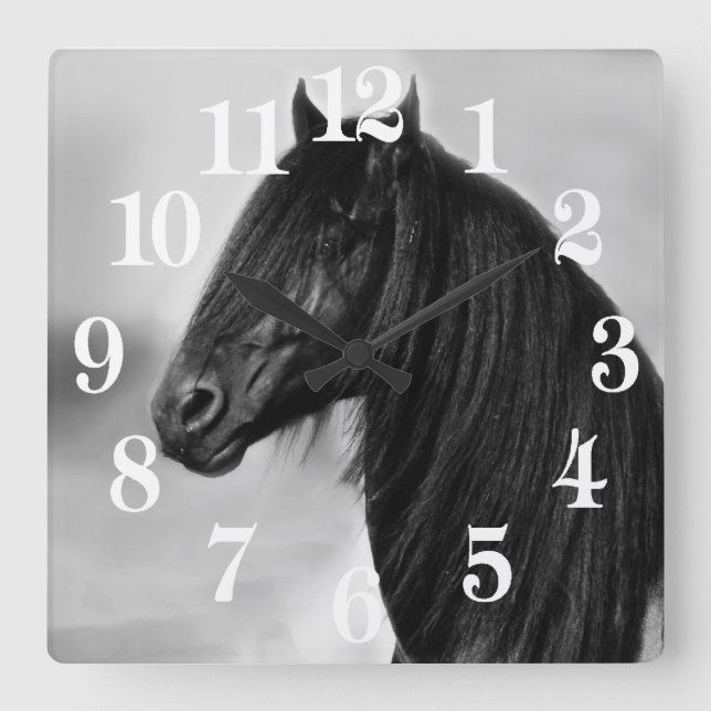 Horloge Carrée Cheval noir frison d'étalon (Recto)