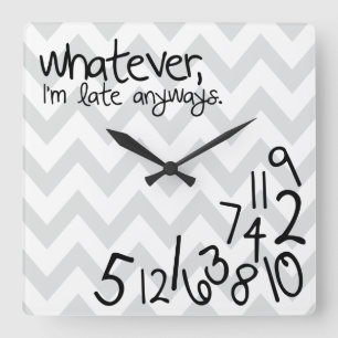 Horloge Carrée chevron gris et blanc de quoi que -