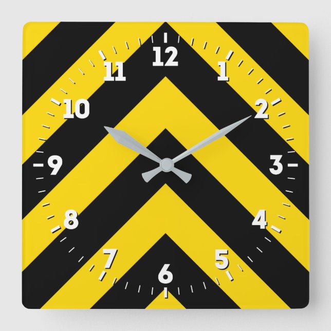 Horloge Carrée Chevrons d'abeilles de la route audacieux sur un (Recto)
