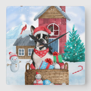 Horloge Carrée Chien de Boston Terrier dans la neige Maison de Ch