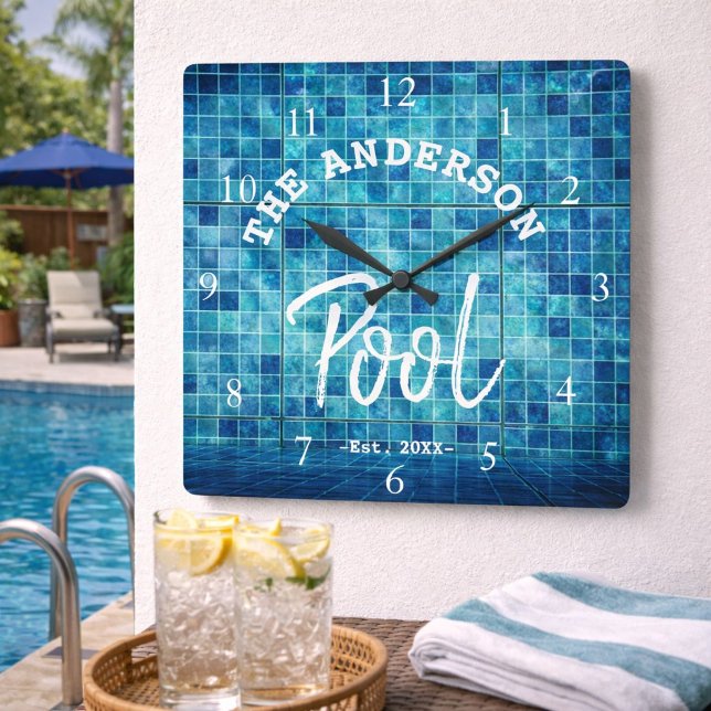 Horloge Carrée Cool Blue Tile Swimming Pool Family Nom Custom La (Créateur téléchargé)