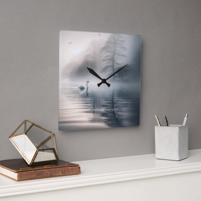 Horloge Carrée Cygne Solitaire Sur Le Lac Misty Morning (Bureau)