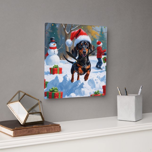 Horloge Carrée Dachshund Courir en neige avec Casquette de Noël (Bureau)