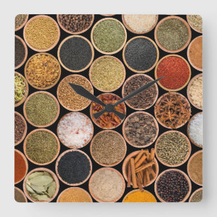 Horloge Carrée Diverses épices et ingrédients alimentaires