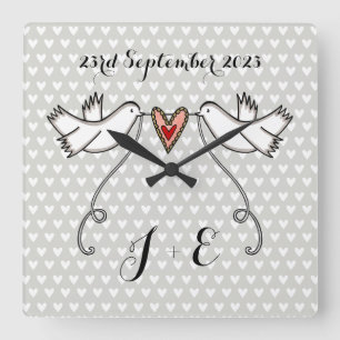 Horloge Carrée Doves blanches personnalisées Mariage Cadeau Acryl