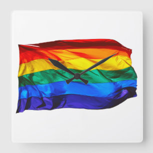Horloge Carrée Drapeau de la fierté gay de SlipperyJoe's flottant
