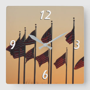 Horloge Carrée Drapeaux au coucher du soleil Patriotique américai