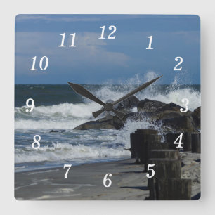 Horloge Carrée Écraser Des Vagues À L'Horloge Folle