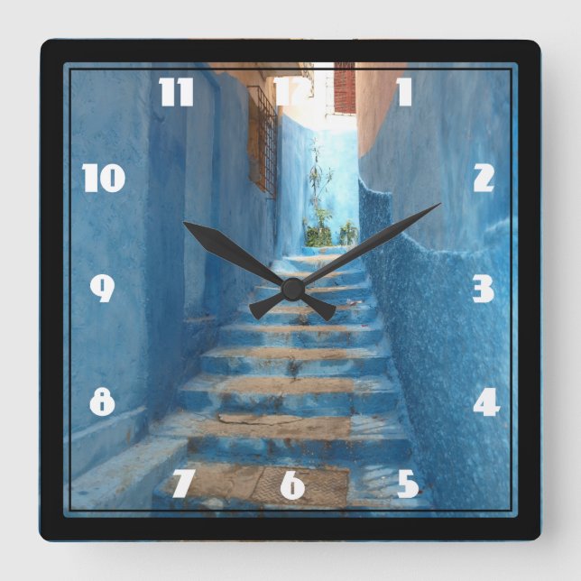 Horloge Carrée Escalier bleu étroit au Maroc (Recto)