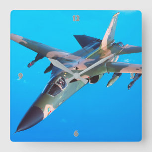 HORLOGE CARRÉE F-111 AARDVARK