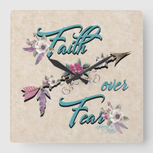Horloge Carrée Faith Over Fear Square Wall Clock