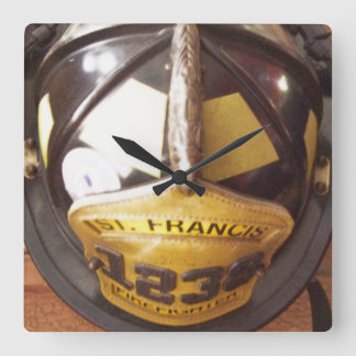 Horloge Carrée Firefighter Helmet Wall Clock