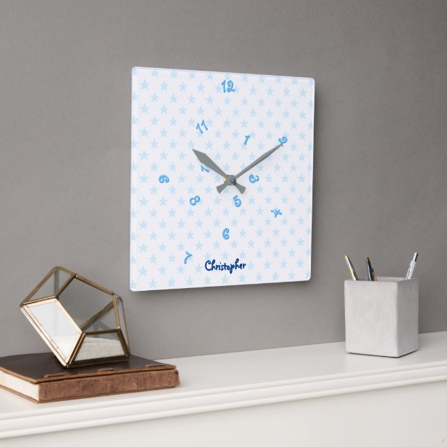 Horloge Carrée Fun Blue Stars Nom Personnalisé Garçons Enfants Dé (Bureau)