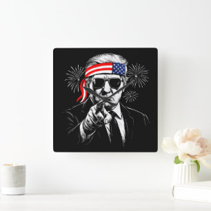 Horloge Carrée Funny Trump Golfe Des USA Amérique 2025 4 juillet
