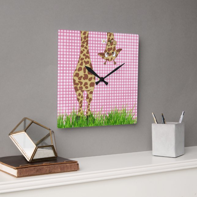 Horloge Carrée Giraffe avec marguerite sur En vichy rose (Bureau)