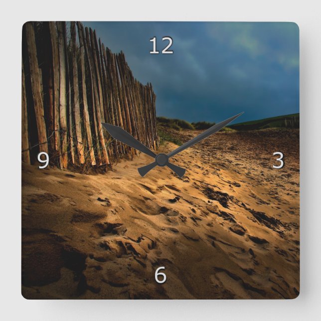 Horloge Carrée Going Home from the Beach (Recto)