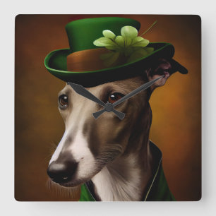 Horloge Carrée Greyhound Dog en tenue de la Saint Patrick