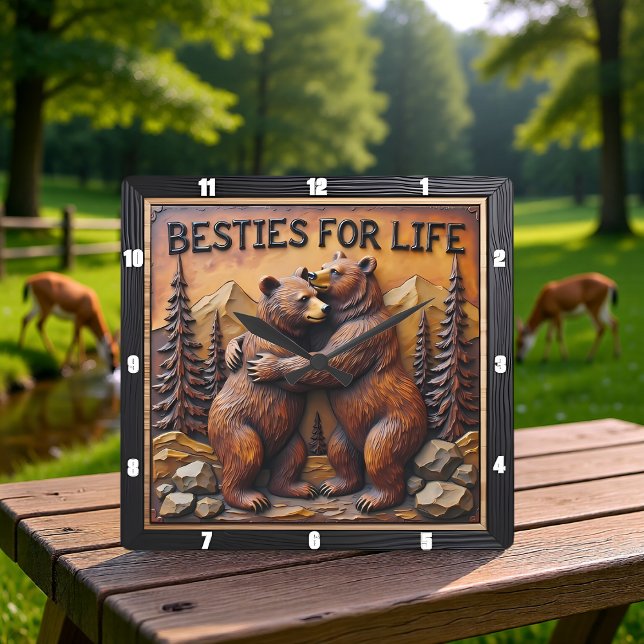 Horloge Carrée Hugging Bears Mountain Pine (Créateur téléchargé)