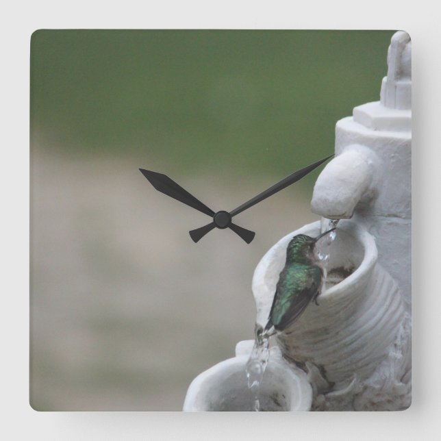 Horloge Carrée Hummingbird Clock (Recto)