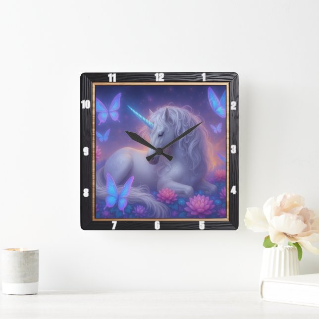 Horloge Carrée Imaginaire de papillon Unicorne brillant (Maison)