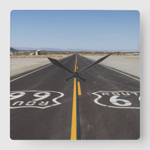 Horloge Carrée Itinéraire 66, Amboy (la Californie, Etats-Unis)