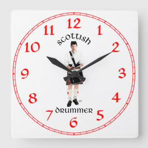 Horloge Carrée Joueur de tambour écossais - Kilt rouge