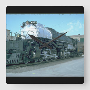 Horloge Carrée JUSQU'À 4-8-8-4 "Big Boy" #4023_Trains