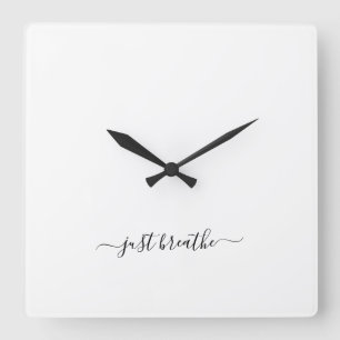 Horloge Carrée Juste respirer noir élégant script yoga grande hor