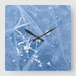 Horloge Carrée La Fleur Silencieuse : Cristaux de givre complexes