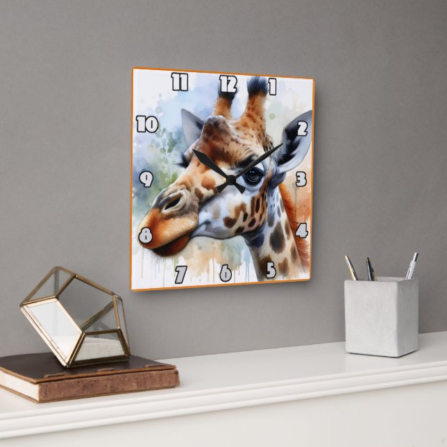 Horloge Carrée La girafe parcourt la savane africaine (Bureau)