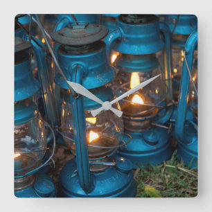 Horloge Carrée Lampes au kérosène  Camp Ol Pejeta Bush