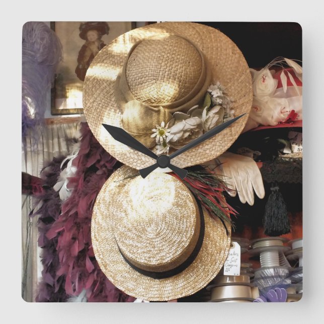 HORLOGE CARRÉE L'ANGLETERRE VICTORIENNE (Recto)