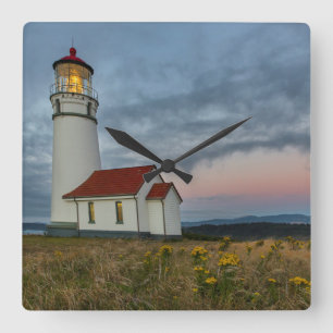 Horloge Carrée Le plus vieux phare de l'Oregon dans l'état de Cap