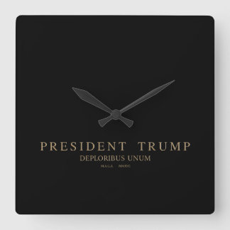 Horloge Carrée Le Président Trump. Deploribus Unum.