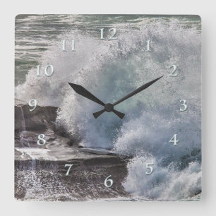 Horloge Carrée Les falaises du coucher du soleil éclaboussent les