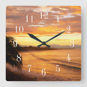 Horloge Carrée Lever du soleil sur la plage tropicale des Tropiqu
