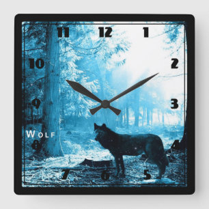 Horloge Carrée Loup noir seul dans la forêt