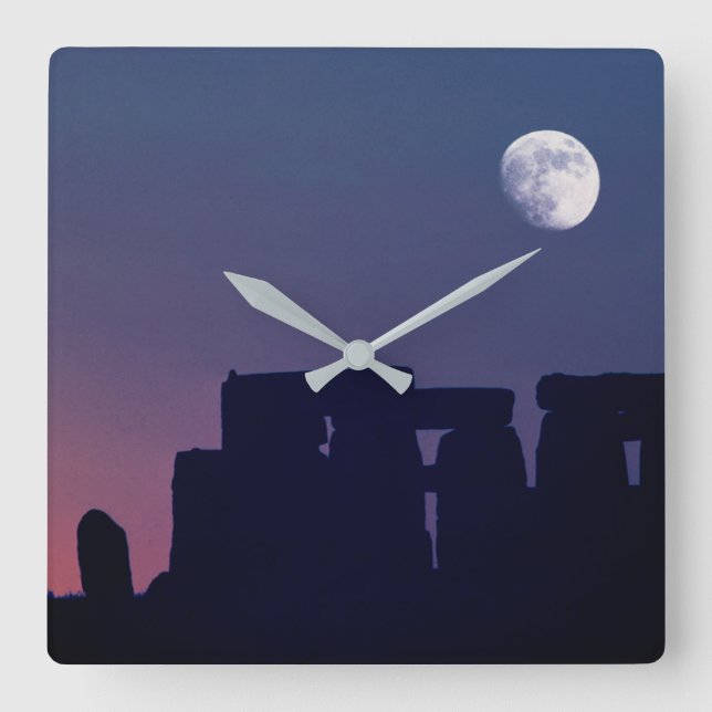 Horloge Carrée Lune sur Stonehenge | Wiltshire, Angleterre (Recto)