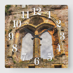 Horloge Carrée Medieval Chepstov Castle Window au Pays de Galles,