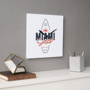 Horloge Carrée Miami Surf – Conception de planche de surf vintage