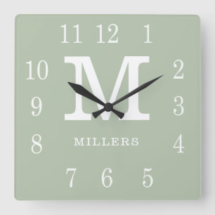Horloge Carrée Moderne Monogramme De Famille Vert Sauge Et Blanc