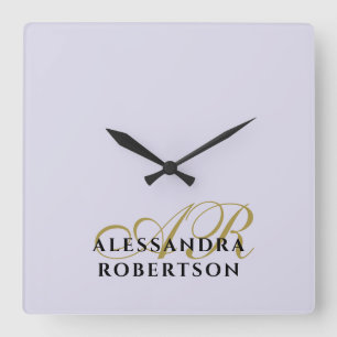 Horloge Carrée Monogramme Pastel Violet Or Noir Élégant Chic