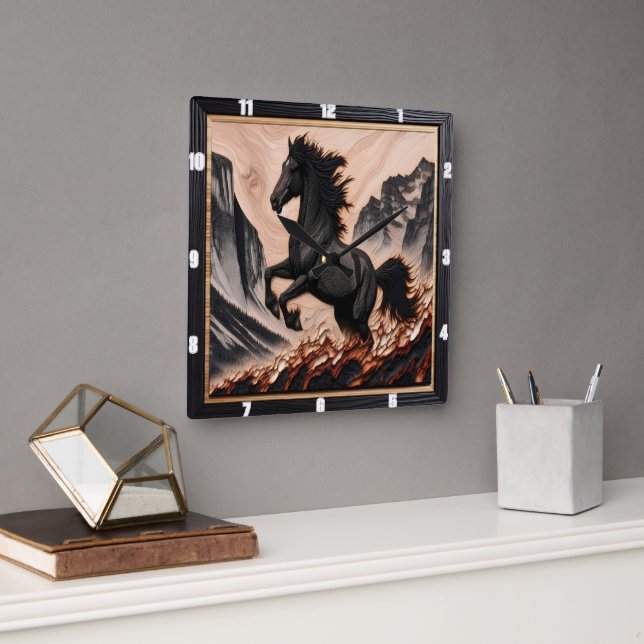 Horloge Carrée Mustang Stallion Kicking dans un haut plateau (Bureau)