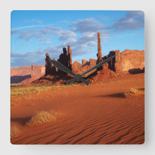 Horloge Carrée Navajo Nation, Monument Valley, Yei Bi Chei