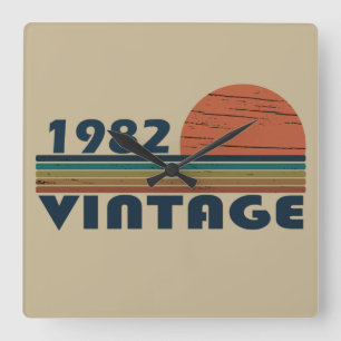 Horloge Carrée Né en 1982 cadeau d'anniversaire vintage