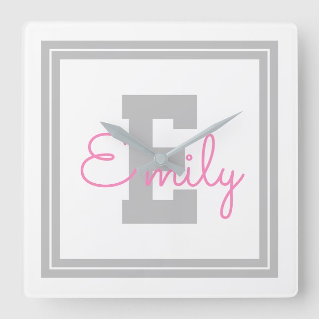 Horloge Carrée Nom et monogramme encadrés | Gris clair et rose (Recto)