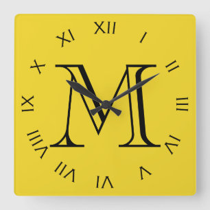 Horloge Carrée Numéros romains noires monogrammes sur wccn jaune